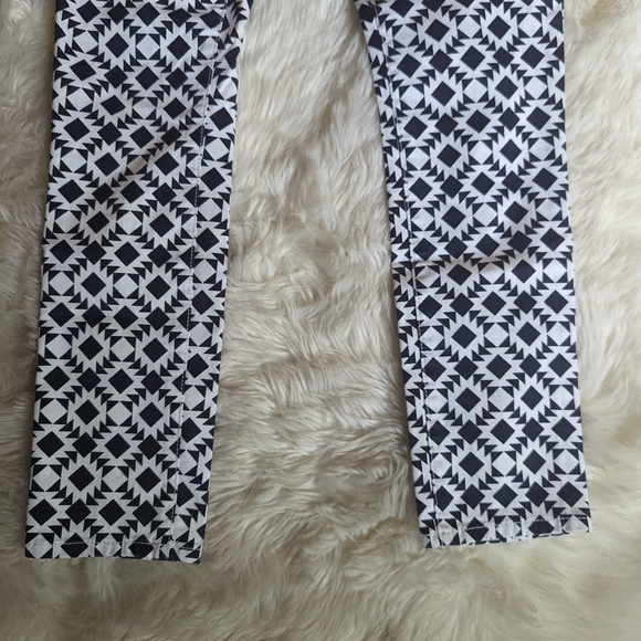 Final Price EUC Blogger Favorite J. Crew Toothpick Jeans in Geometric Print - Picture 5 of 14